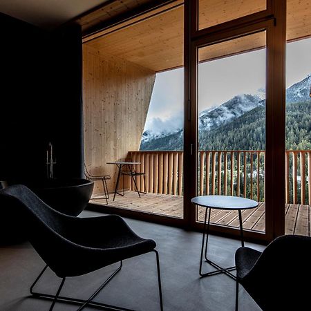 Hotel Arnica Scuol - Adults Only Εξωτερικό φωτογραφία