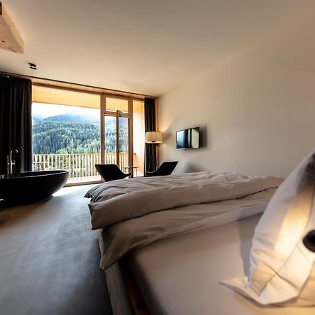 Hotel Arnica Scuol - Adults Only Εξωτερικό φωτογραφία