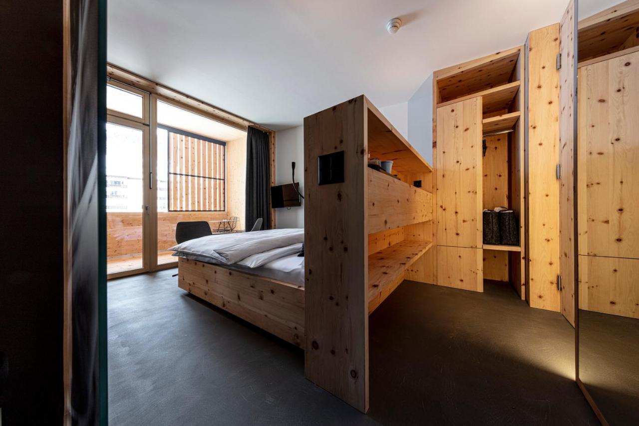 Hotel Arnica Scuol - Adults Only Εξωτερικό φωτογραφία