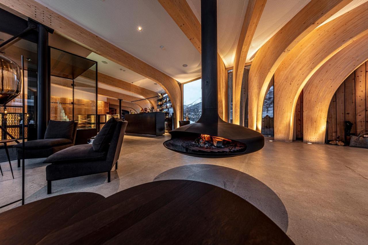 Hotel Arnica Scuol - Adults Only Εξωτερικό φωτογραφία