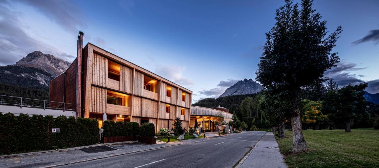 Hotel Arnica Scuol - Adults Only Εξωτερικό φωτογραφία