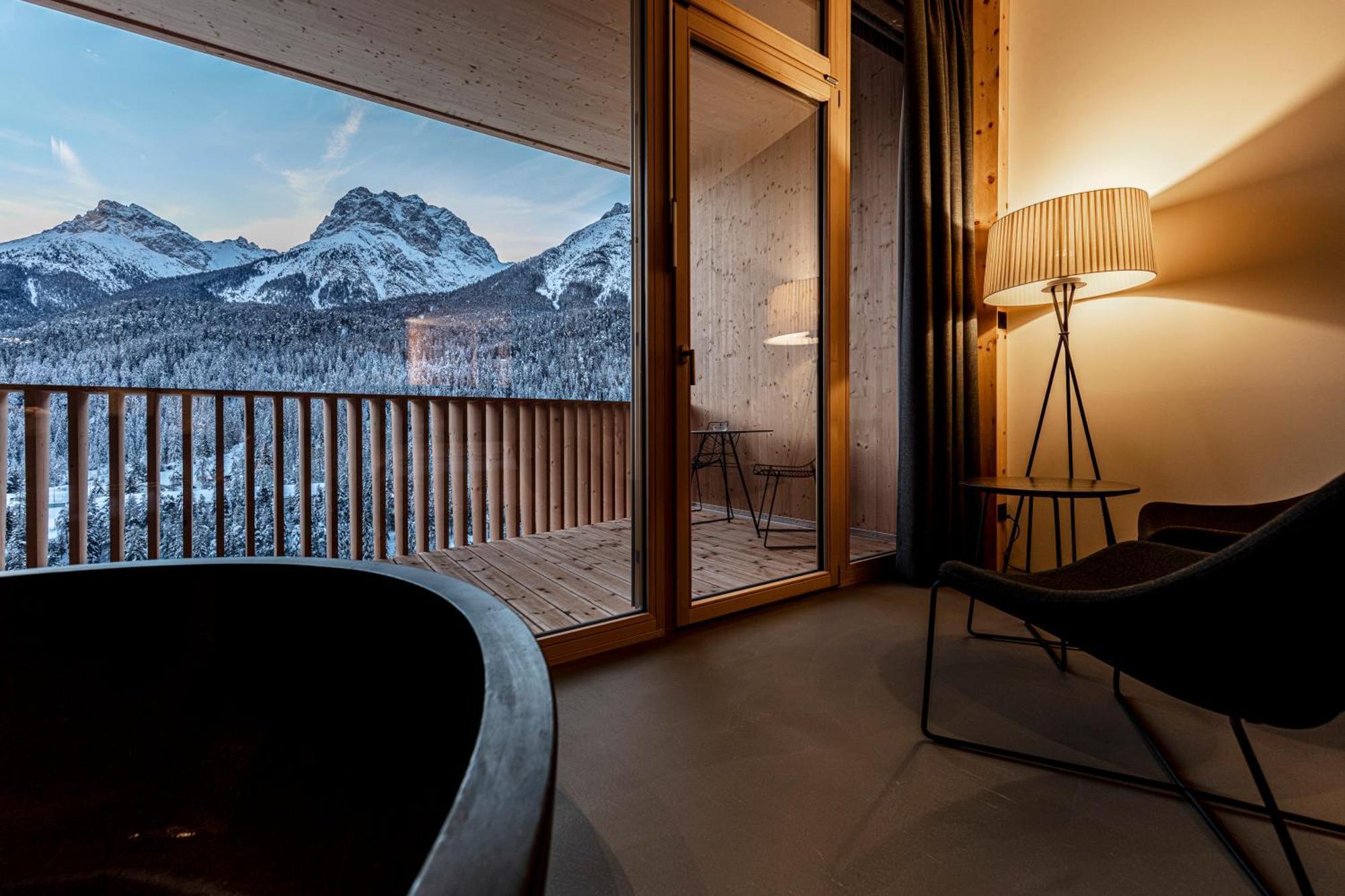 Hotel Arnica Scuol - Adults Only Εξωτερικό φωτογραφία