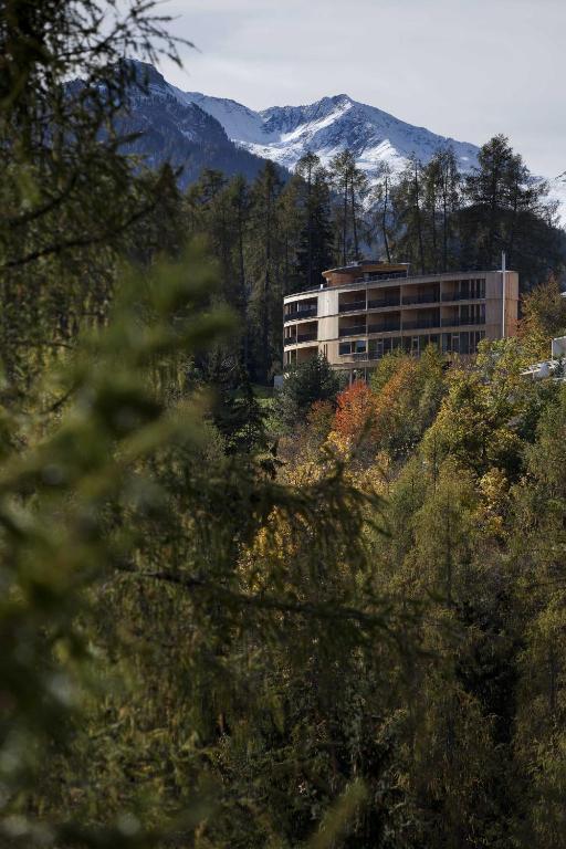 Hotel Arnica Scuol - Adults Only Εξωτερικό φωτογραφία