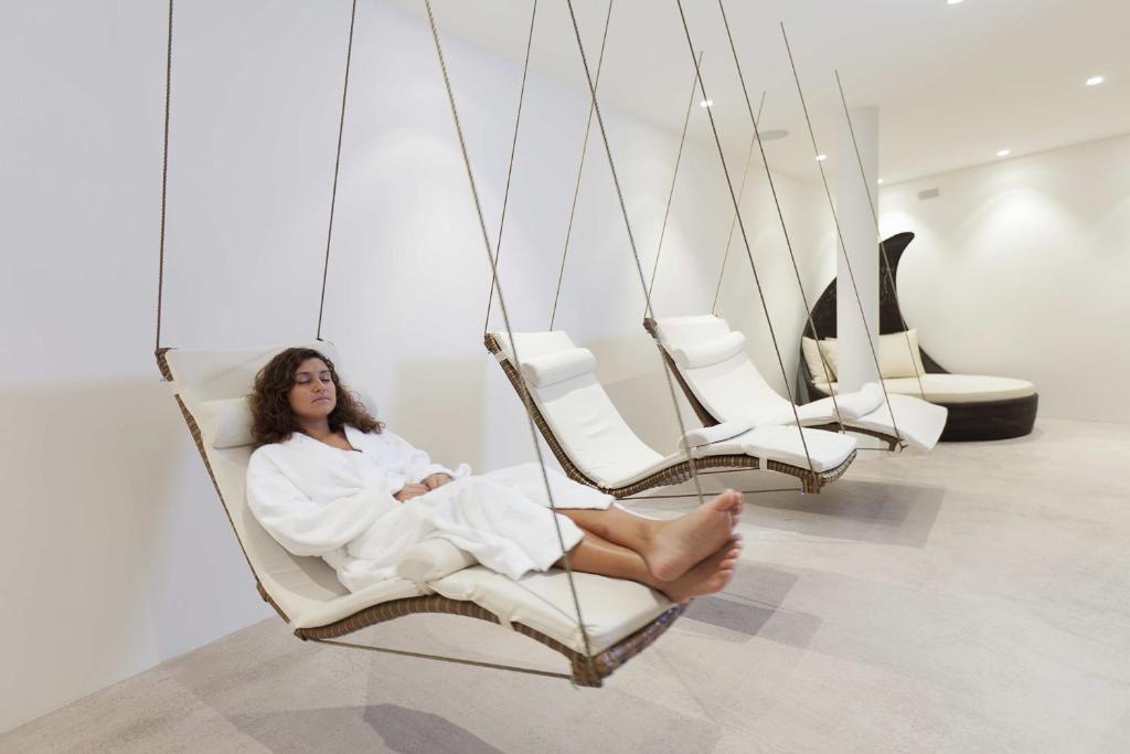 Hotel Arnica Scuol - Adults Only Εξωτερικό φωτογραφία
