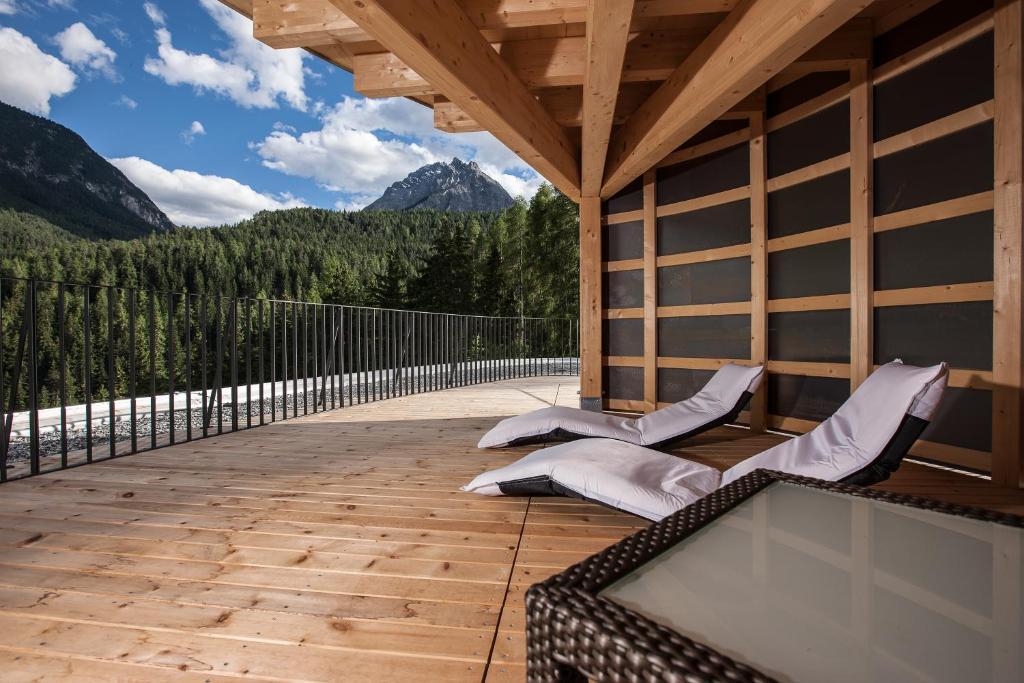 Hotel Arnica Scuol - Adults Only Δωμάτιο φωτογραφία